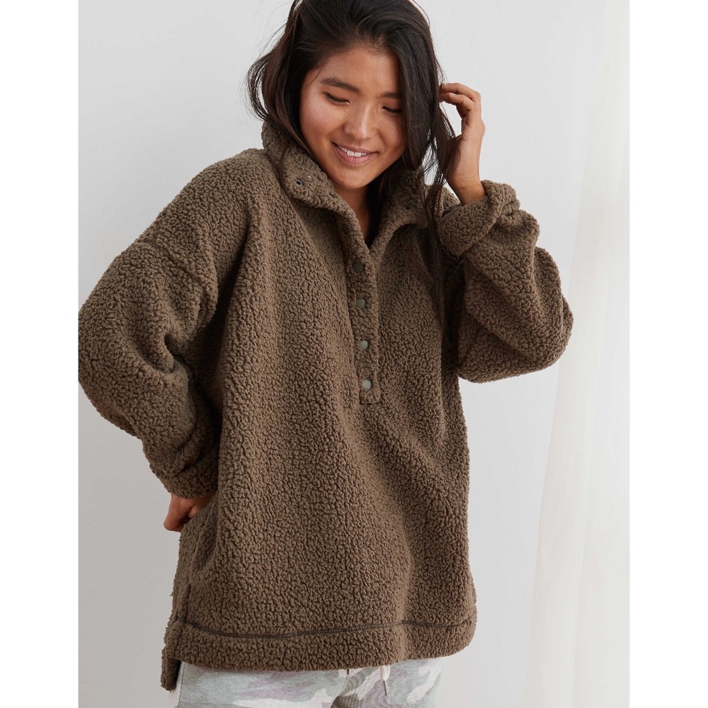 Aerie Cloud Sherpa Oversized Pullover in Small